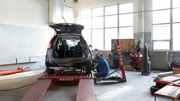 ДІЛЯНКА КУЗОВНОГО РЕМОНТУ: ДІЛЯНКА КУЗОВНОГО РЕМОНТУ: